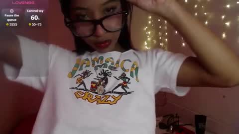 Snapshot of leilaebony_ chatting on 09.17.25 leilaebony_ online show from 09.17.25