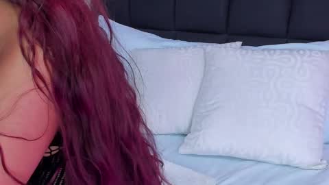 Snapshot of lena_clark chatting on 09.28.25 L E N A online show from 09.28.25