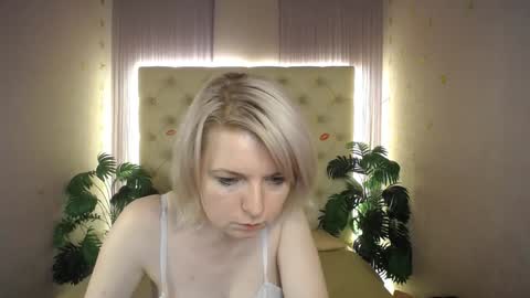 Lena online show from 01.08.25