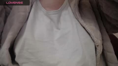 Snapshot of lenagolden chatting on 02.21.25 lenagolden online show from 02.21.25