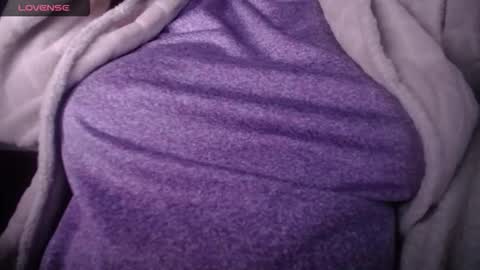 lenagolden online show from 02.25.26