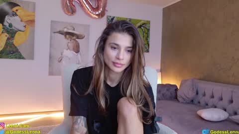 Snapshot of lenna_godess chatting on 02.06.25 Lenna Goddess online show from 02.06.25