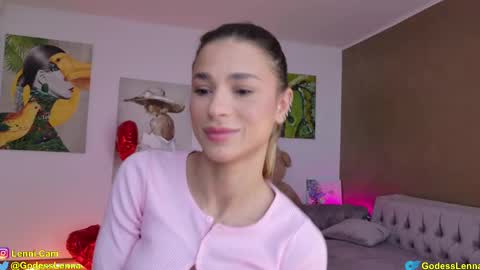 Snapshot of lenna_godess chatting on 02.21.25 Lenna Goddess online show from 02.21.25