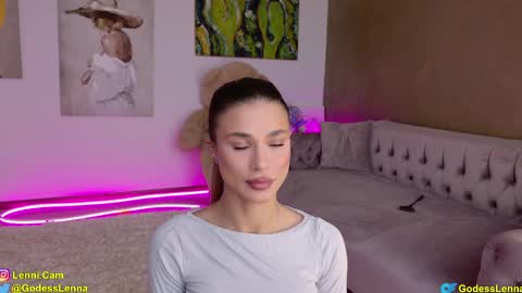 Snapshot of lenna_godess chatting on 02.27.25 Lenna Goddess online show from 02.27.25