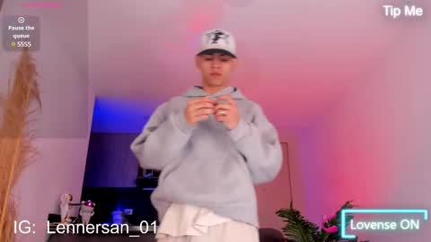 Lenner INDEPENDENT MODEL online show from 02.10.25