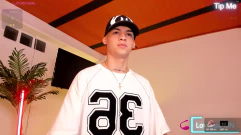 Lenner INDEPENDENT MODEL online show from 11.17.25