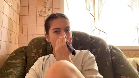 Hellomy name is Natalyits my first day here nice to meet you Give me 50 thumbs ups online show from 04.25.26