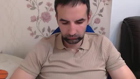 Snapshot of leo_gianni chatting on 05.06.26 Leo Gianni online show from 05.06.26