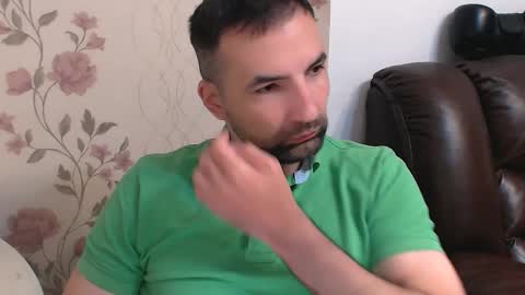 Snapshot of leo_gianni chatting on 05.09.26 Leo Gianni online show from 05.09.26