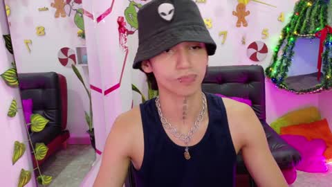 Leo online show from 12.26.24