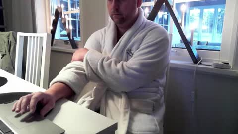 Leofromsweden online show from 12.16.25