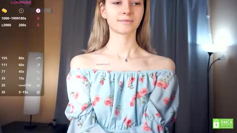 Hello Im Roxy Im just starting my journey here so lets get acquainted online show from 02.06.26