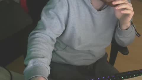 Snapshot of leon_97 chatting on 01.05.25 Lele 97 online show from 01.05.25