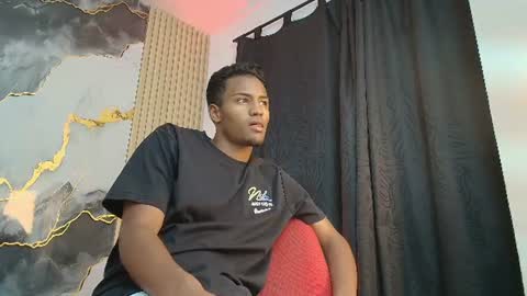 Snapshot of leon__black chatting on 07.27.26 leon__black online show from 07.27.26