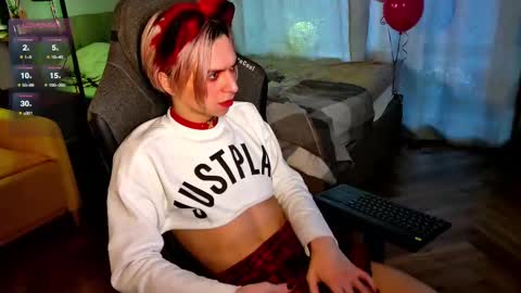 Leon online show from 02.10.25