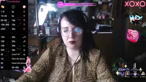 Snapshot of leona_harrison chatting on 03.09.25 Leona Harrison online show from 03.09.25
