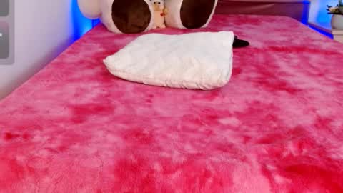 LUCY online show from 09.13.25