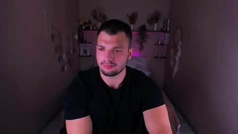 Snapshot of leonard_brewster chatting on 11.12.25 Leonard online show from 11.12.25