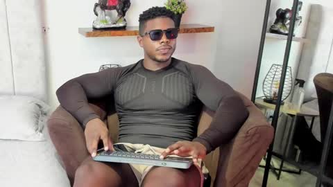 Leandro jones online show from 02.19.26