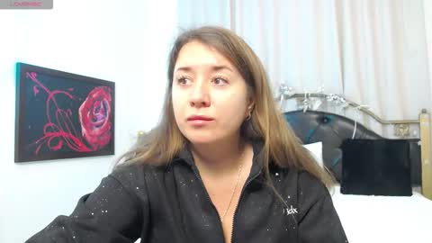 Leone Noir online show from 12.23.25