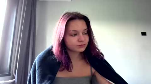 Snapshot of leonidadesantiago chatting on 07.07.26 Reily online show from 07.07.26