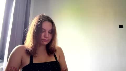 Snapshot of leonidadesantiago chatting on 07.20.26 Reily online show from 07.20.26