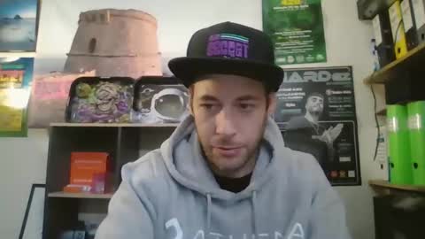 Snapshot of leonidascum chatting on 11.20.25 leonidascum online show from 11.20.25