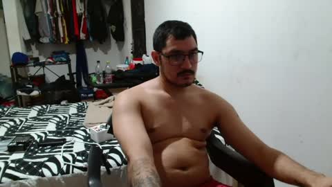 Snapshot of leonino231 chatting on 04.29.26 leonino231 online show from 04.29.26