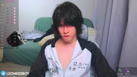 leonkissboy online show from 03.30.26