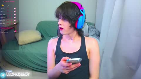 leonkissboy online show from 04.04.26