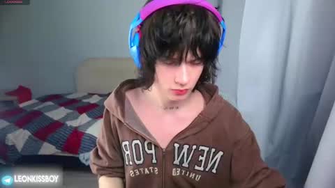 leonkissboy online show from 06.14.26