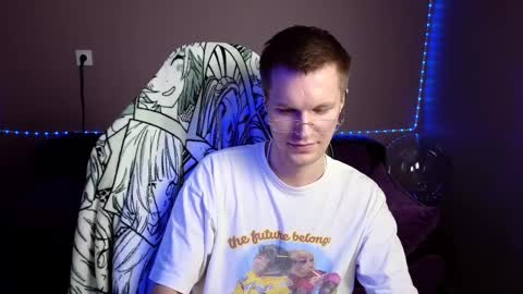 Snapshot of leonnextdoor chatting on 01.09.25 Leon online show from 01.09.25