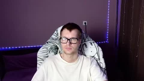 Snapshot of leonnextdoor chatting on 01.22.25 Leon online show from 01.22.25