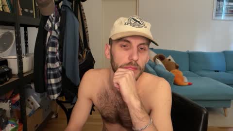 Leon online show from 02.18.26