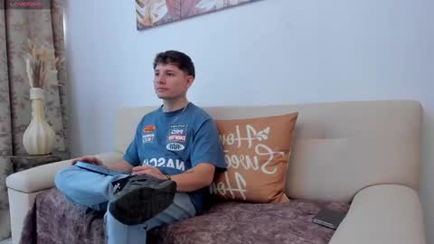 Leo  online show from 10.11.25