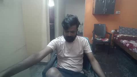 Snapshot of leosbroad chatting on 12.09.24 Leo online show from 12.09.24