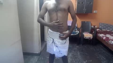 Snapshot of leosbroad chatting on 12.22.24 Leo online show from 12.22.24