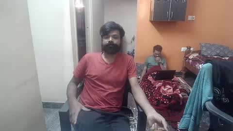 Snapshot of leosbroad chatting on 12.29.24 Leo online show from 12.29.24