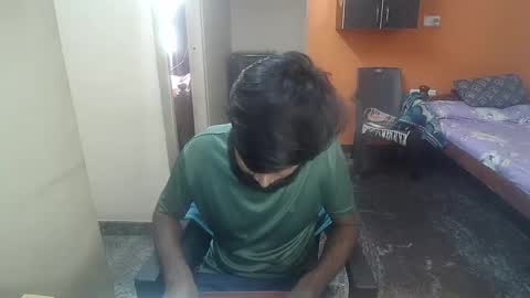 Snapshot of leosbroad chatting on 01.17.25 Leo online show from 01.17.25