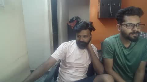 Snapshot of leosbroad chatting on 02.17.25 Leo online show from 02.17.25