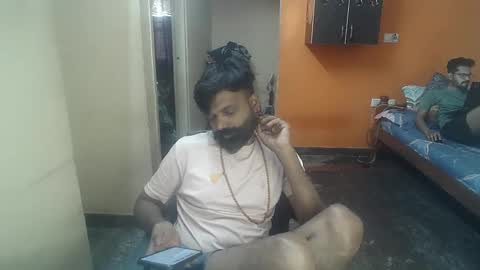 Snapshot of leosbroad chatting on 02.18.25 Leo online show from 02.18.25