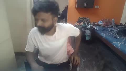 Snapshot of leosbroad chatting on 02.21.25 Leo online show from 02.21.25