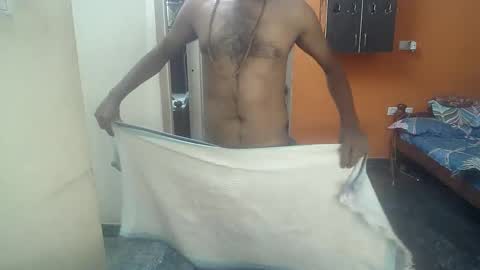 Snapshot of leosbroad chatting on 03.08.25 Leo online show from 03.08.25