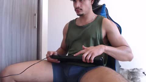 leostorm25 online show from 02.04.26