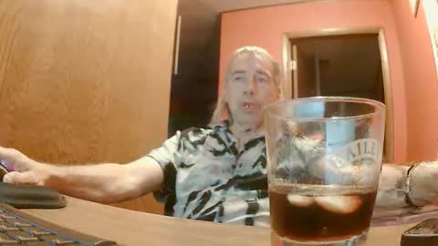 lesgrable67 online show from 11.28.25