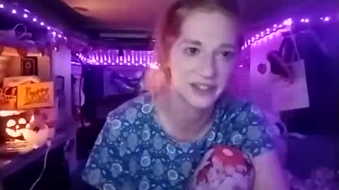 LesleyGumGrass- The Boring Trans girl online show from 10.25.25