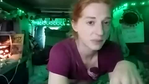 LesleyGumGrass- The Boring Trans girl online show from 10.29.25