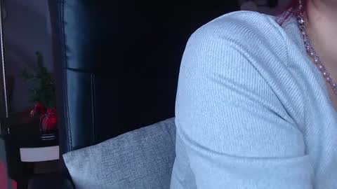 Snapshot of lessboobs_gh chatting on 12.03.24 Less online show from 12.03.24