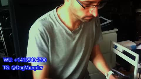 Snapshot of lestat_82 chatting on 12.01.25 Vampiro Diurno online show from 12.01.25