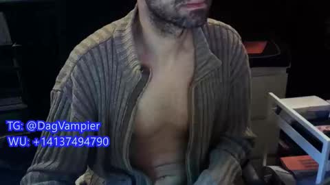 Snapshot of lestat_82 chatting on 02.25.26 Vampiro Diurno online show from 02.25.26